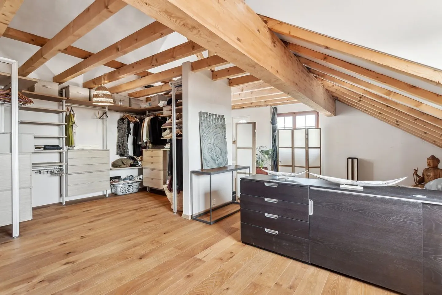 Charmant attique de type loft de 4.5pcs au calme à Mont-Sur-Rolle - Photo 6 sur 10