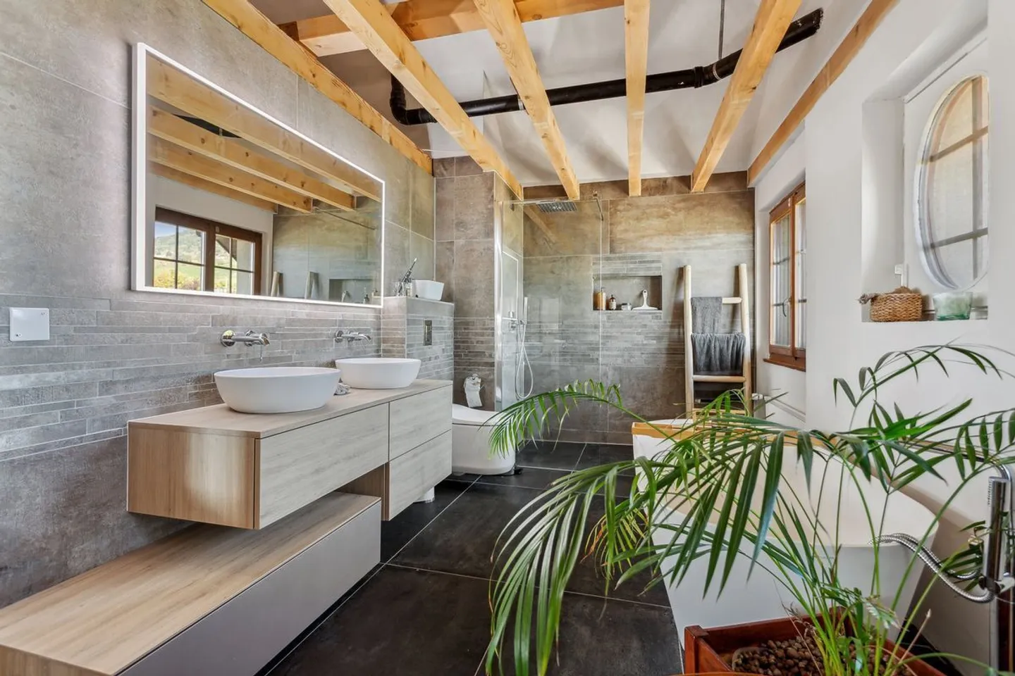 Charmant attique de type loft de 4.5pcs au calme à Mont-Sur-Rolle - Photo 8 sur 10