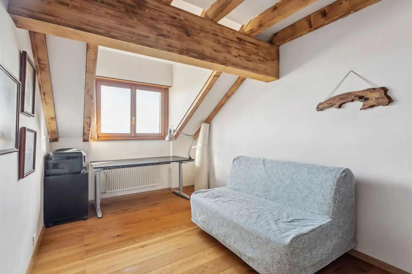 Charmant attique de type loft de 4.5pcs au calme à Mont-Sur-Rolle - Photo 9 sur 10