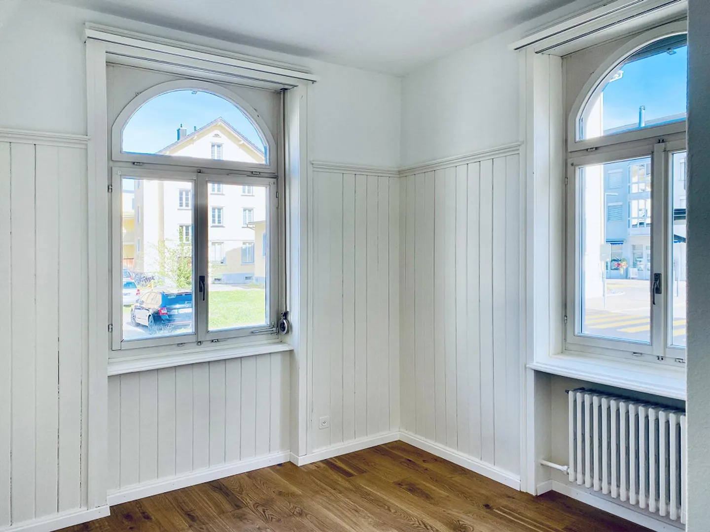 Magnifique grand appartement avec de grandes fenêtres - Photo 9 sur 14