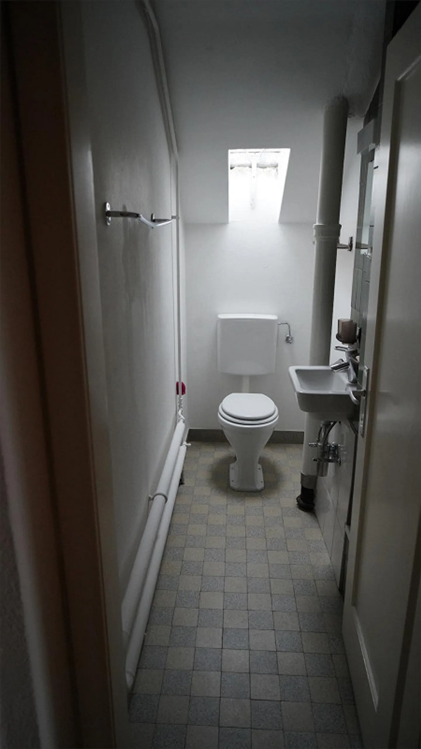 2-room apartment city center - Photo 3 of 4