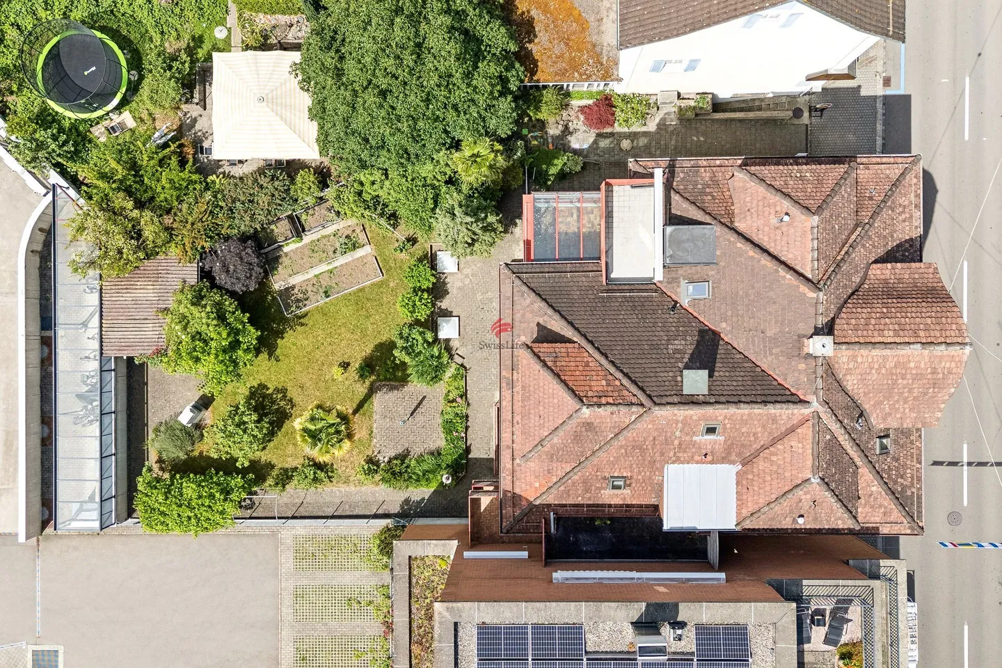 Investment Opportunity: 6 Apartments - Photo 4 of 8