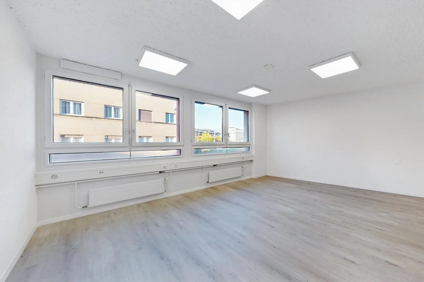 Funktionale und helle Büros in unmittelbarer Nähe des Bahnhofs - Foto 6 von 10