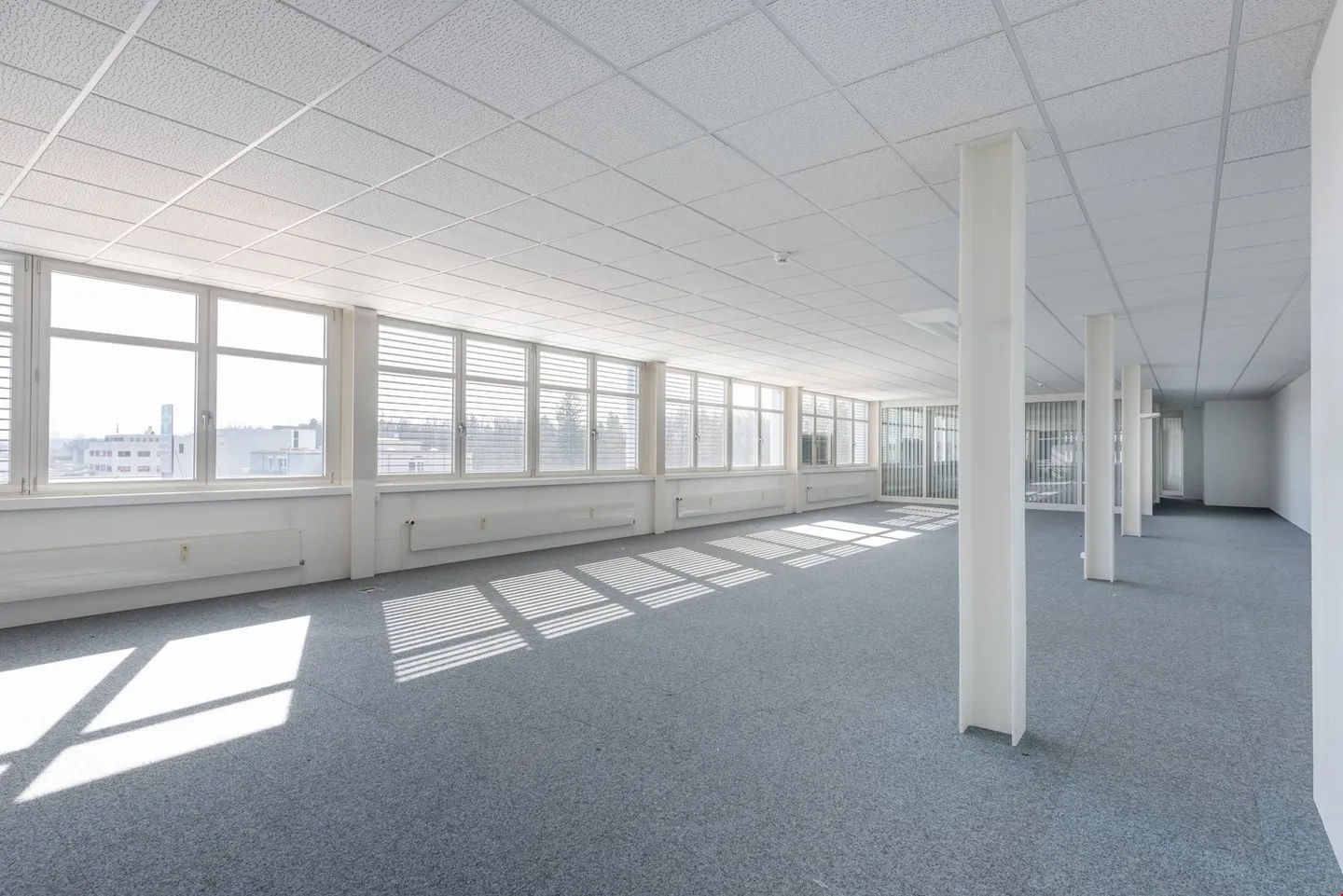 Are you ready to take off with us? - Photo 4 of 7