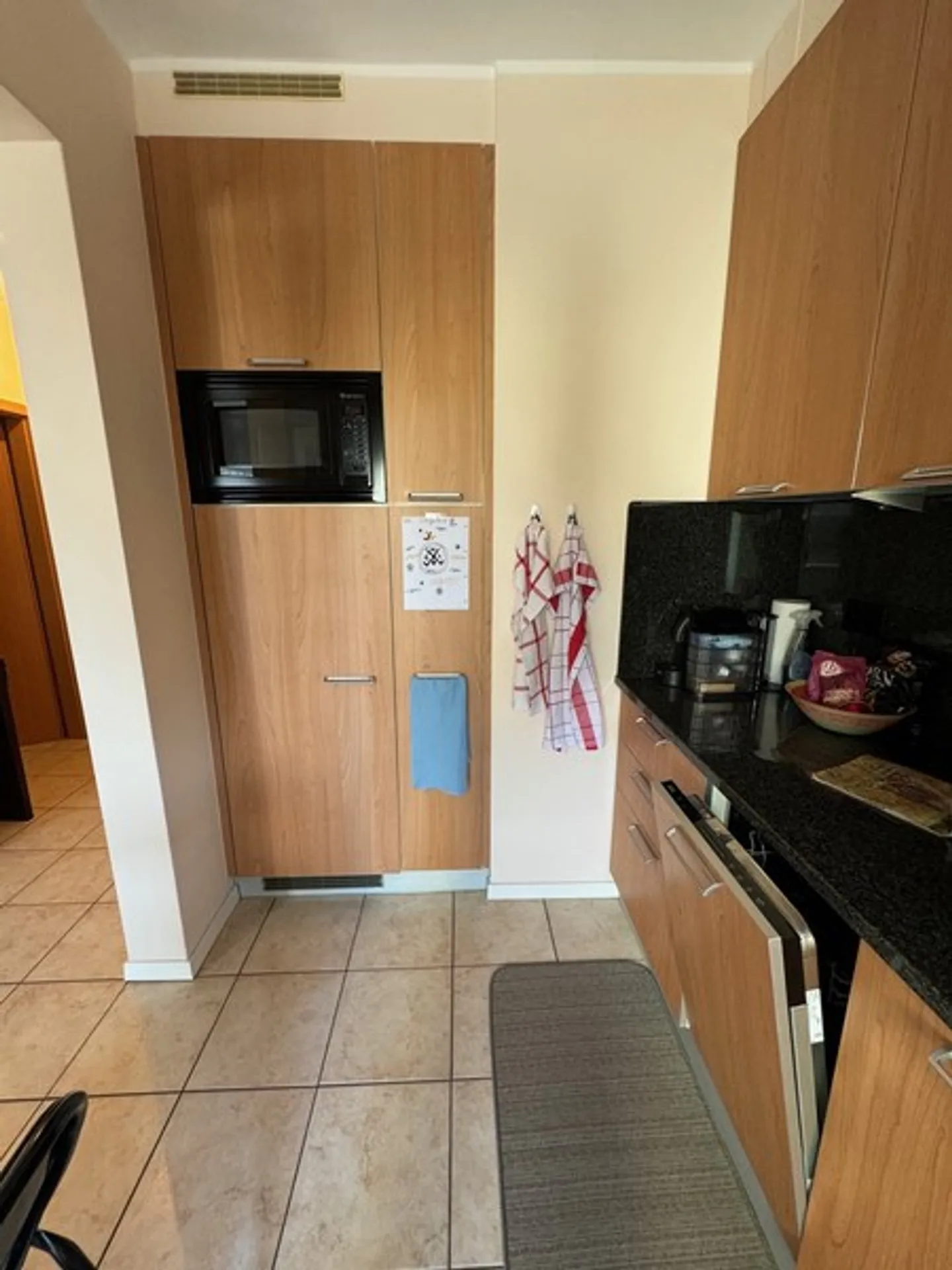 Nous vendons un appartement de 2,5 pièces au 1er étage - Photo 5 sur 9