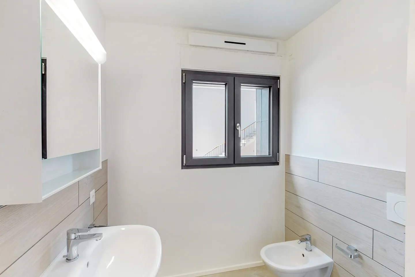 Moderne Räume und privates Zimmer Leben Mendrisio ohne Sorgen - Foto 9 von 13