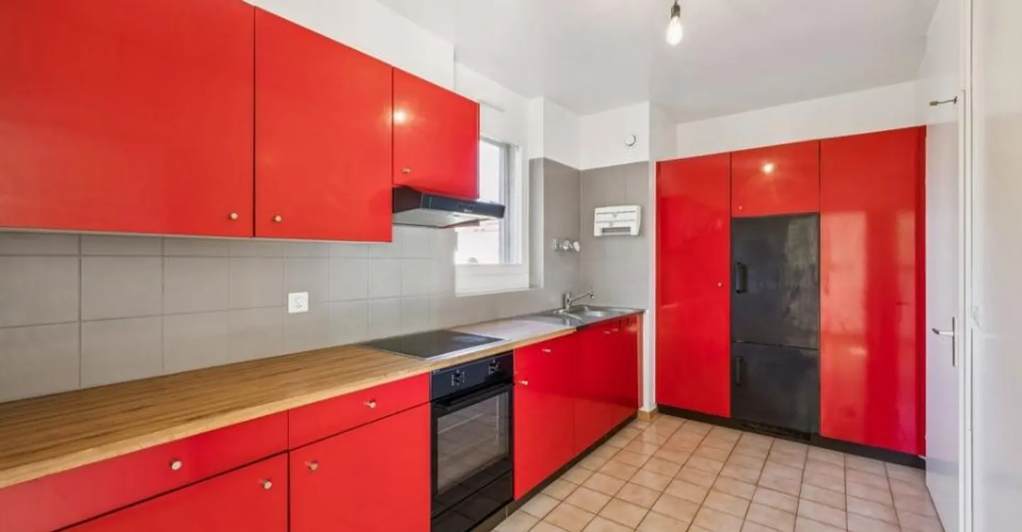 Rent without deposit - Beautiful 3-room apartment in Thônex - Photo 3 of 6