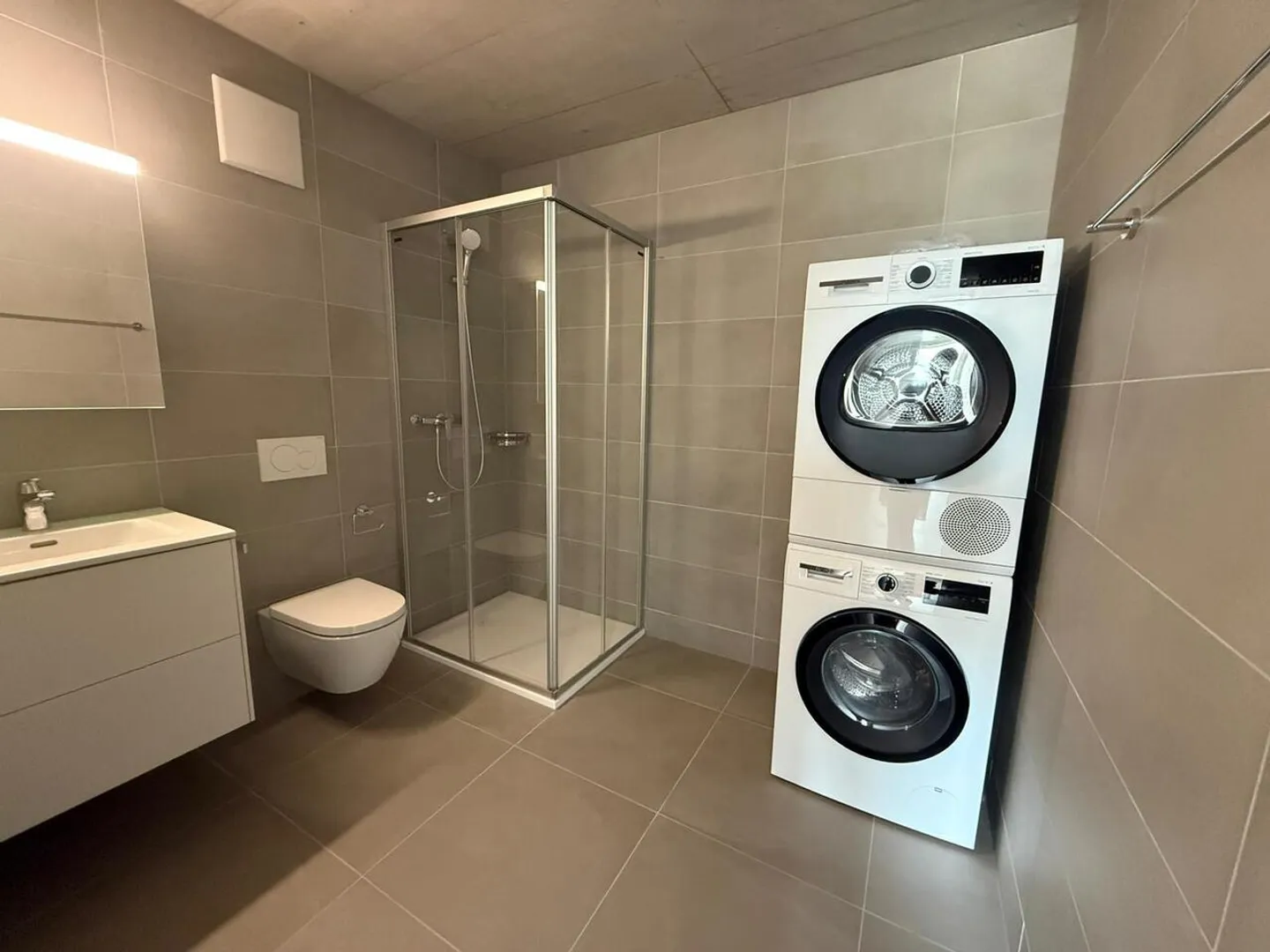 Magnifico attico di 4,5 locali con grande balcone - Foto 8 di 14