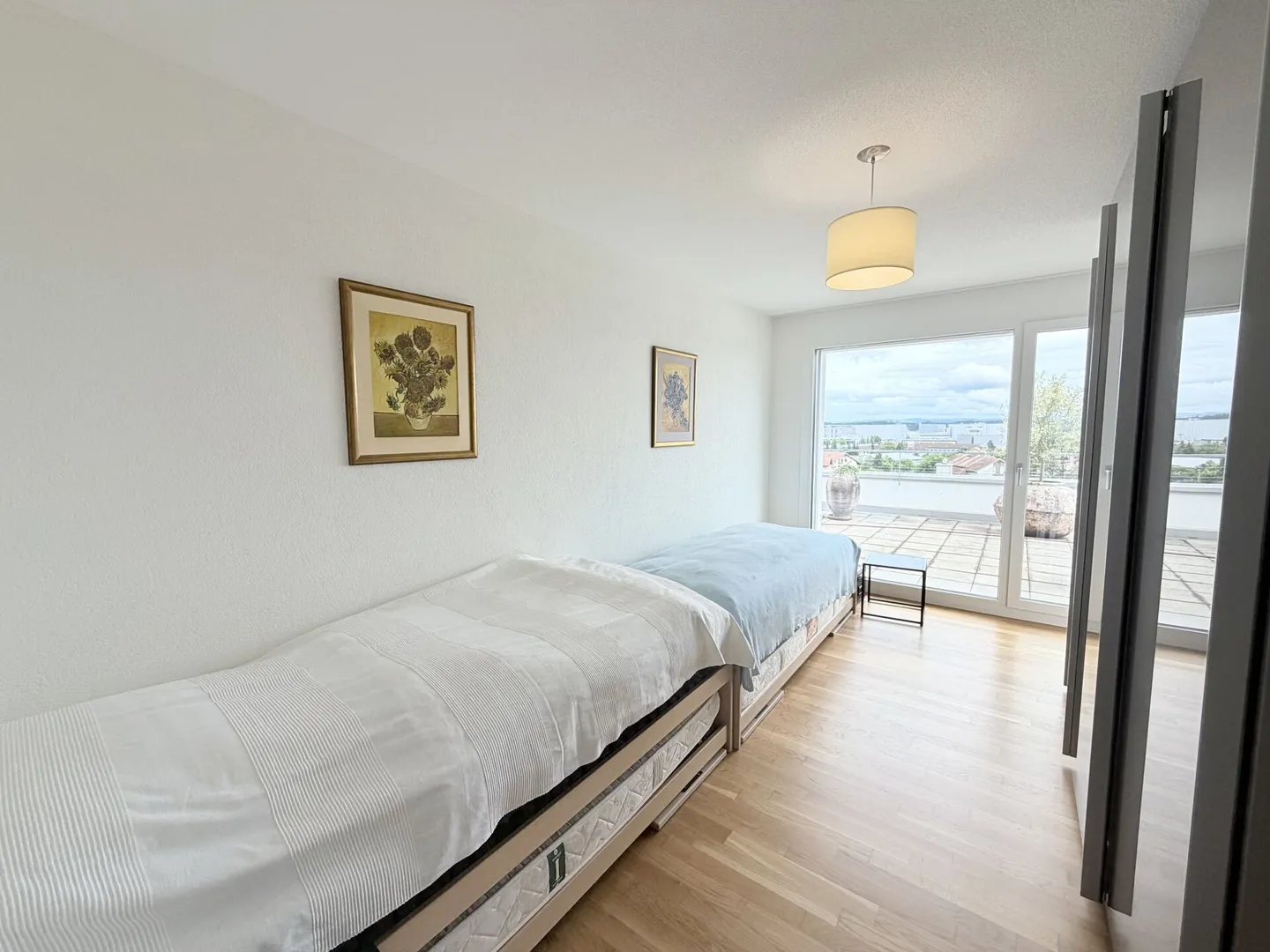 Dreamlike Alpine View Meets Living Comfort - 5.5-Room Apartment with XXL Terrace - Photo 7 of 15