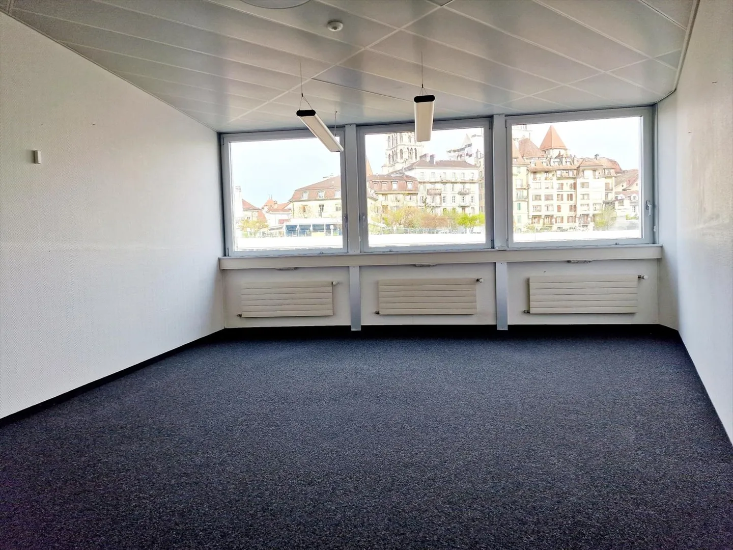 Bureau au centre-ville de Lausanne - Photo 3 sur 5