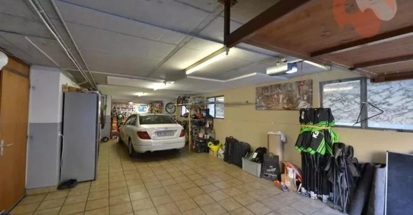 Magnificent 6.5 Room Villa with Workshop and Large Garage - Photo 9 of 9