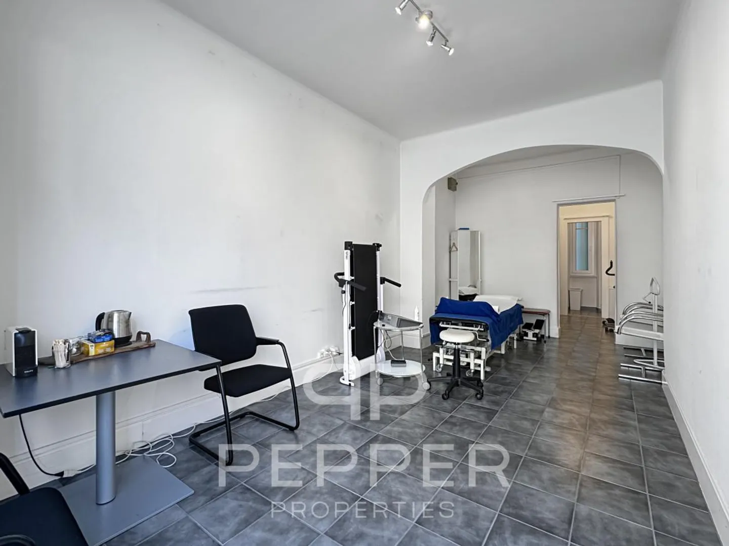 Gewerbeeinheit in Lausanne - Foto 2 von 10