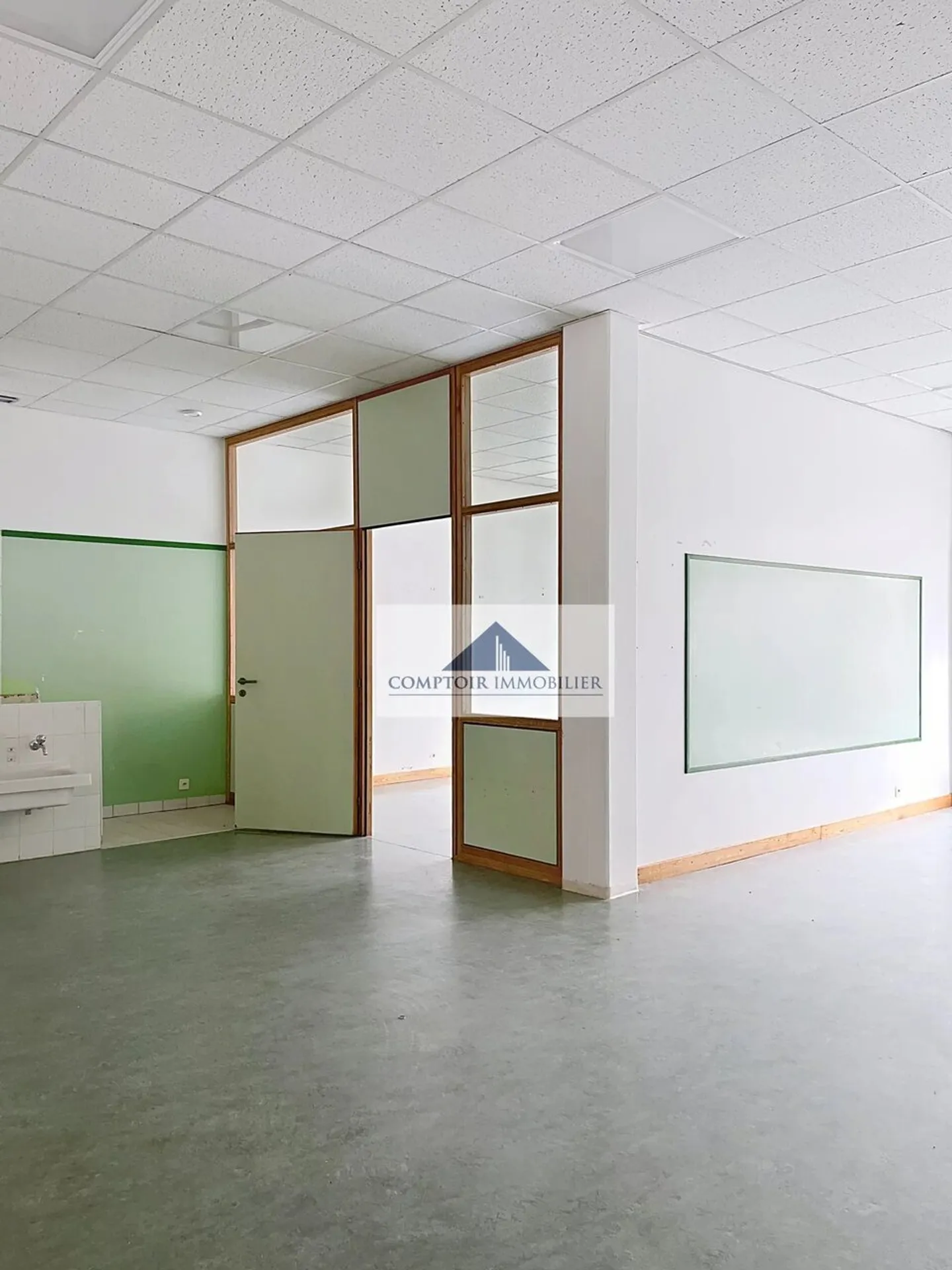 Schöne leuchtende Arkade - Foto 6 von 8