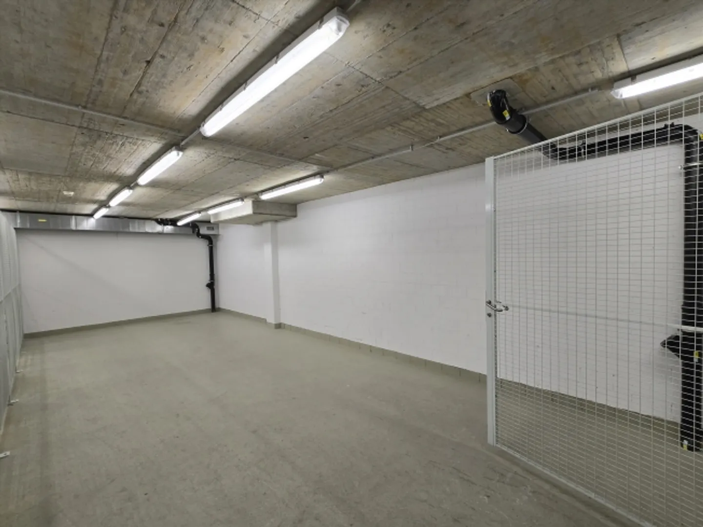 Rent Storage Space in Lokwerk - Photo 3 of 4
