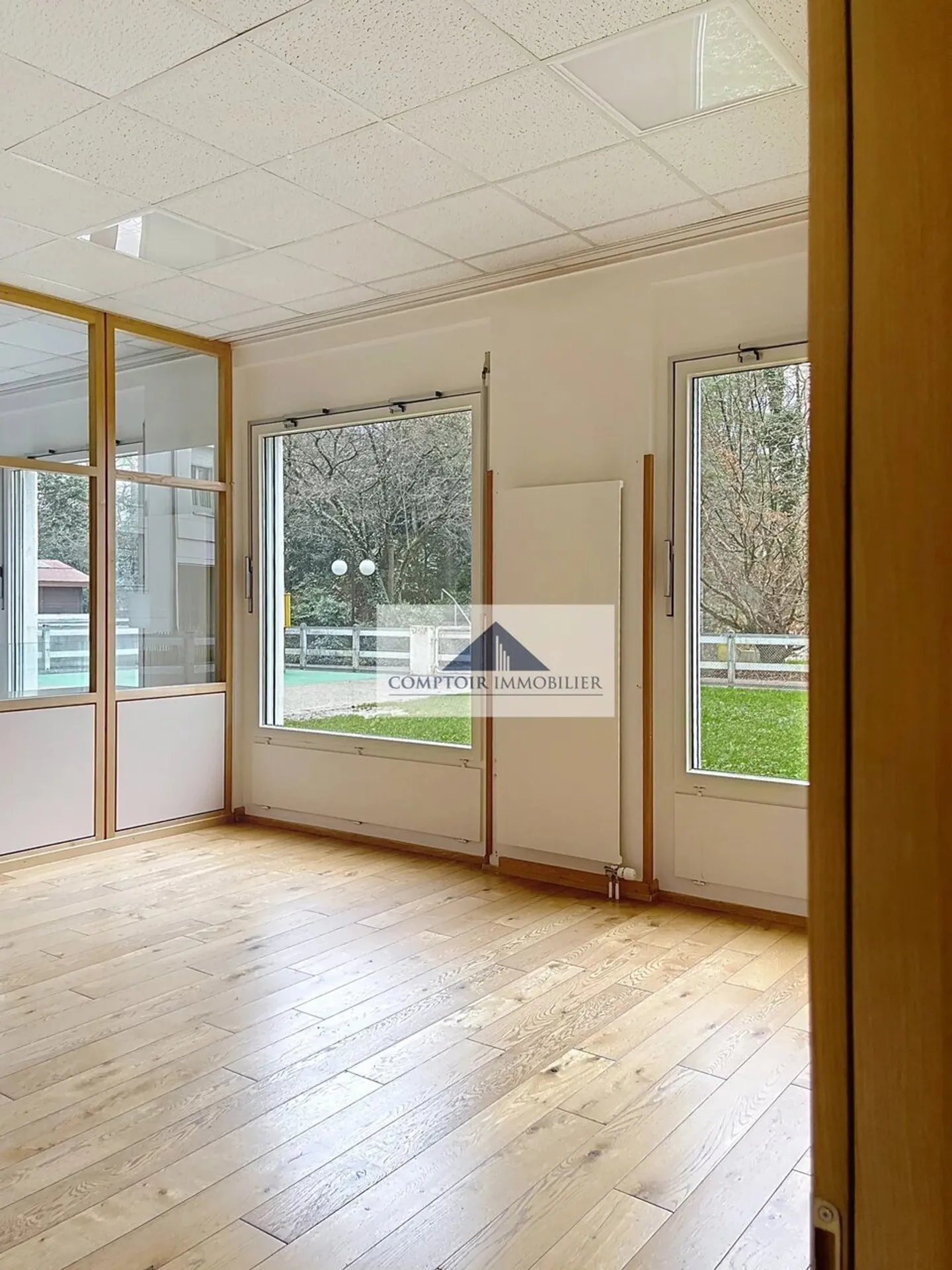 Schöne leuchtende Arkade - Foto 8 von 8