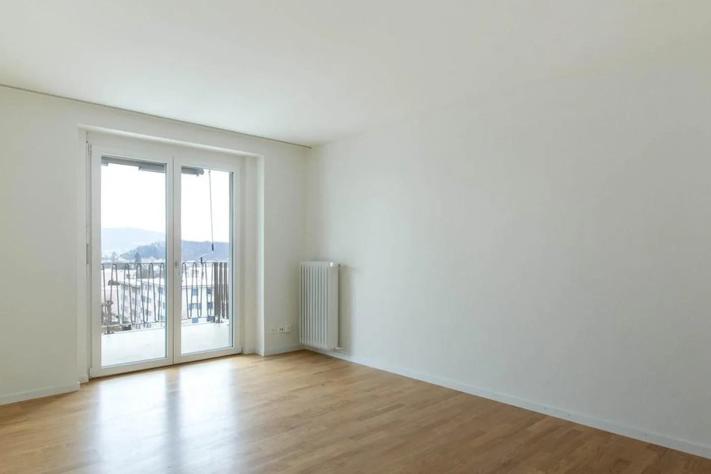 Appartamento ristrutturato a Zurigo-Seebach - Foto 4 di 7