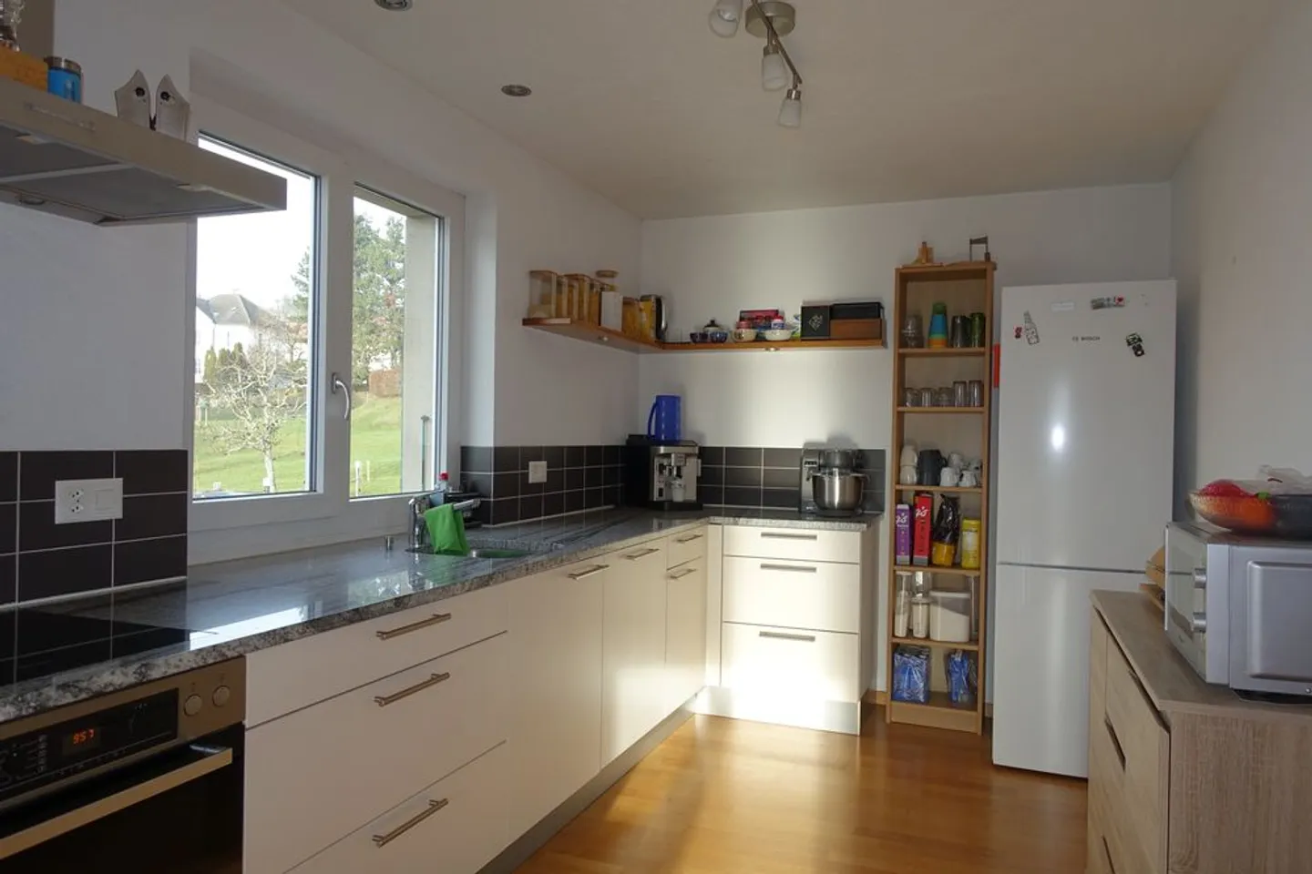 Les Breuleux - Casa familiare di 7 1/2 stanze situata nel centro della località - Foto 3 di 13