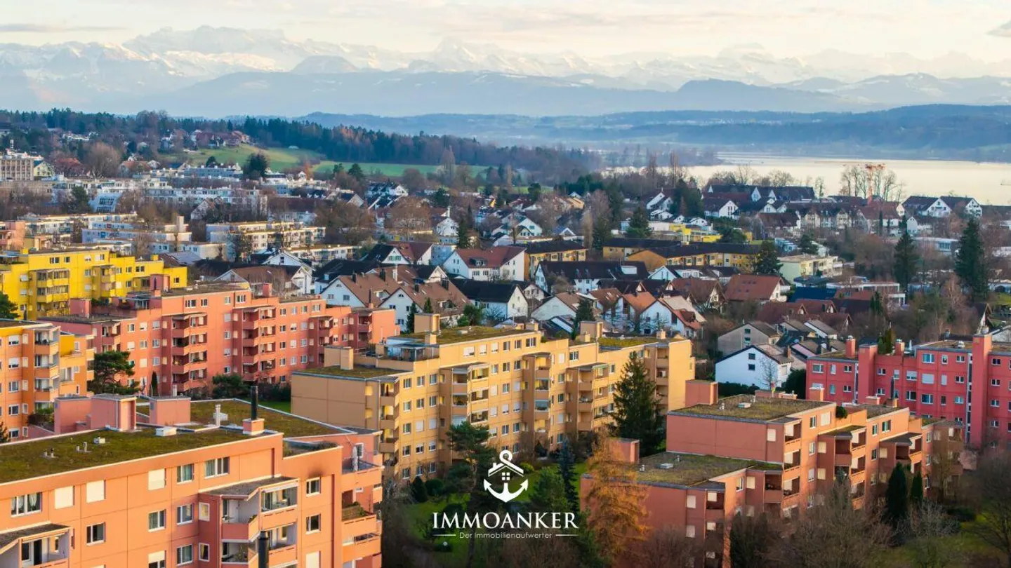 Quatre chambres. Un lac. D'innombrables moments de bonheur - Appartement de 4,0 pièces à Greifensee - Photo 1 sur 13