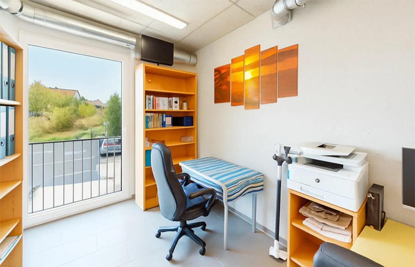 Edificio commerciale con piscina in affitto - Foto 15 di 27