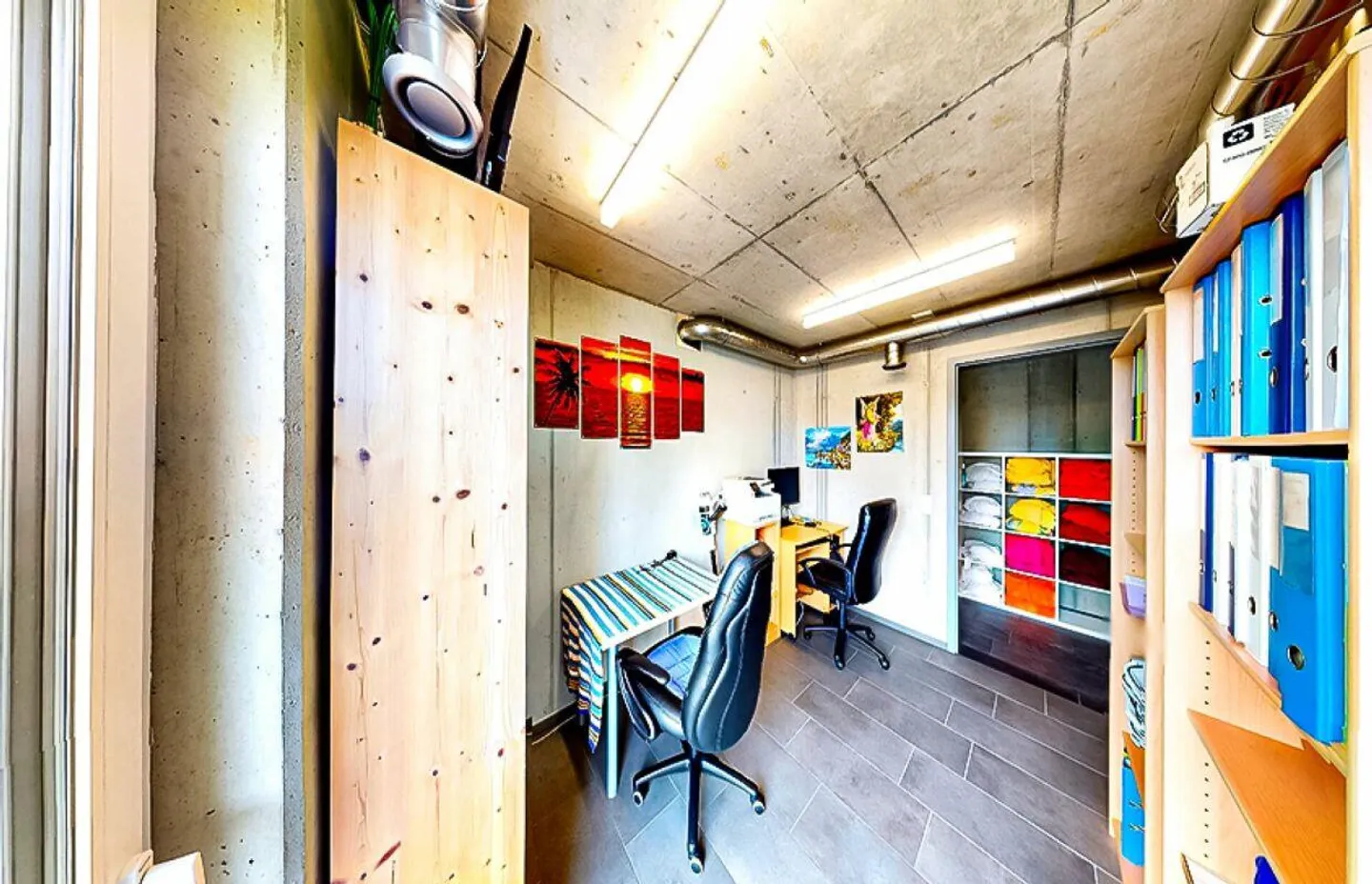 Edificio commerciale con piscina in affitto - Foto 16 di 27