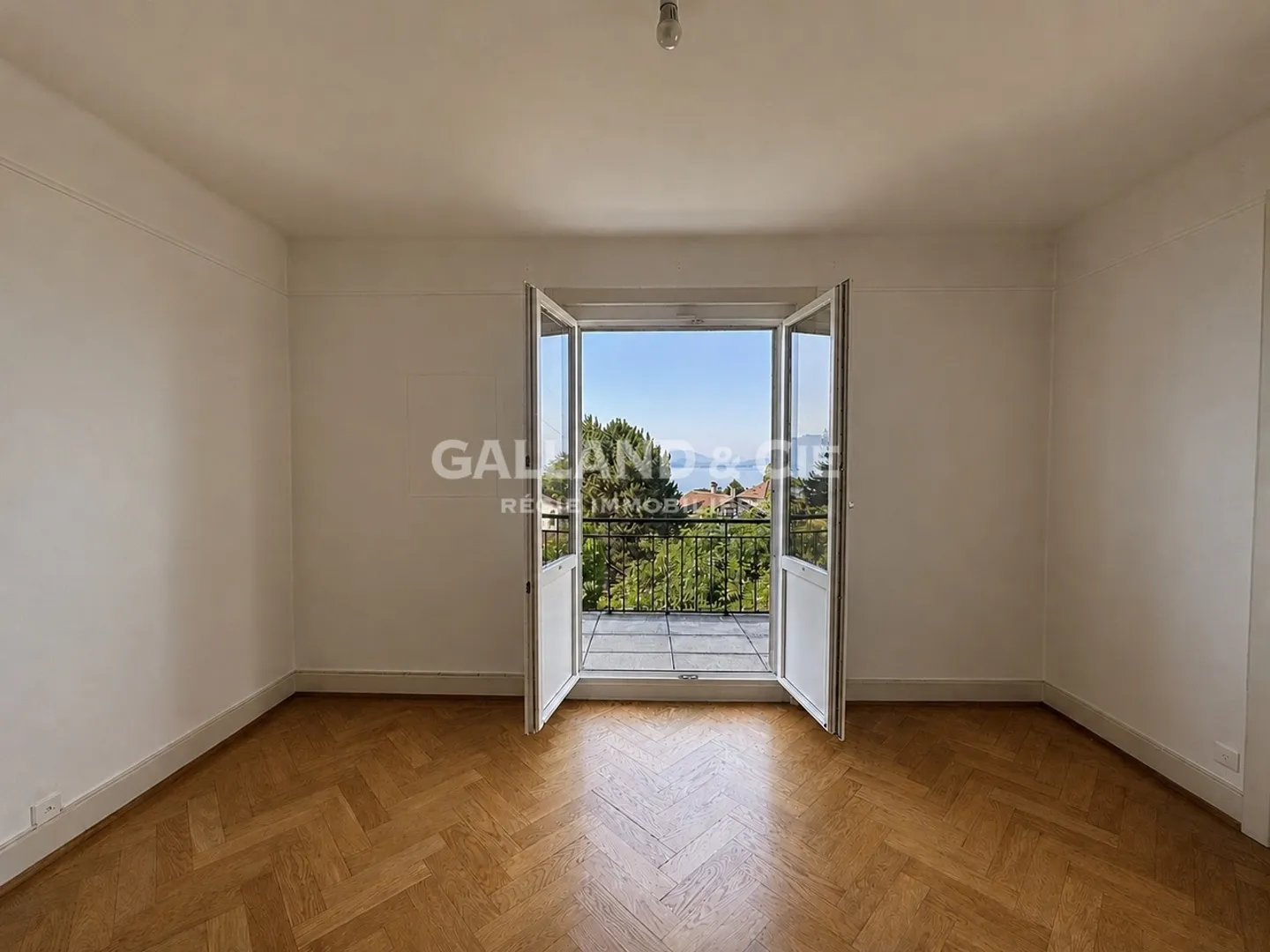 Superb 6.5-room detached house with independent studio - Photo 9 of 15