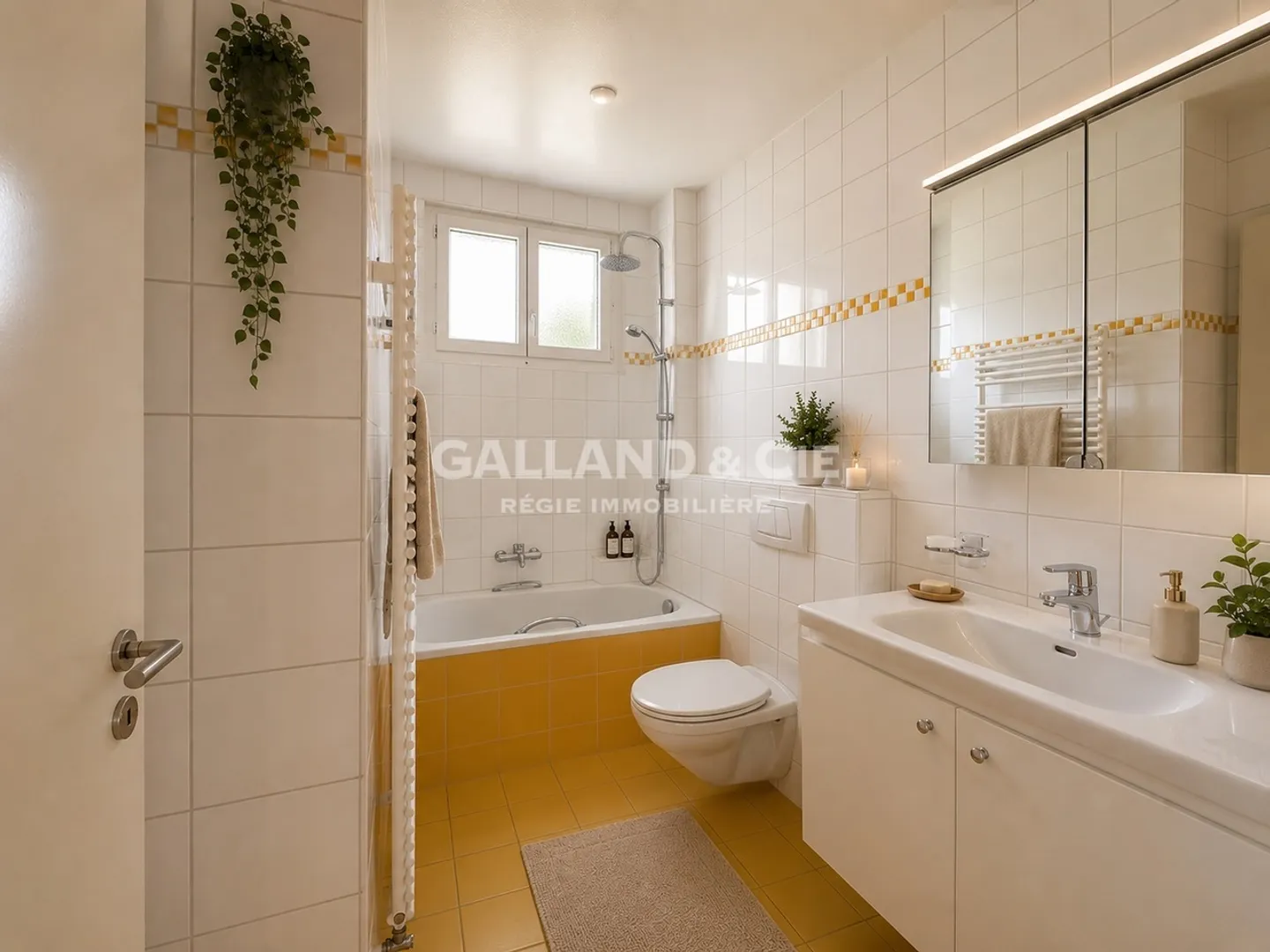 Superb 6.5-room detached house with independent studio - Photo 10 of 15