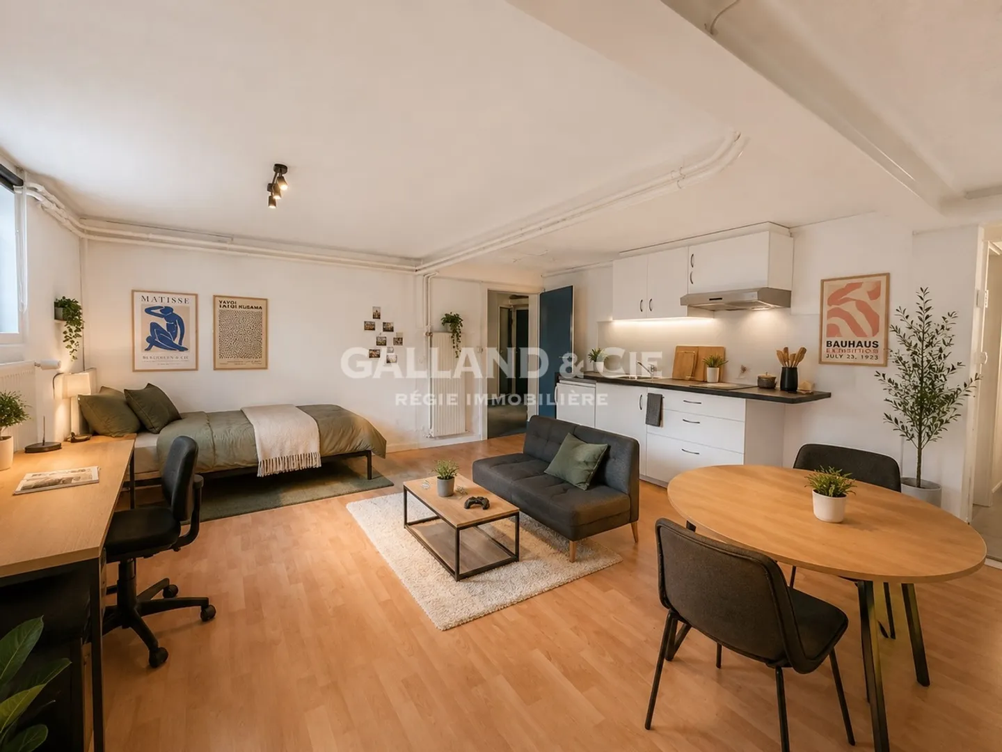 Superb 6.5-room detached house with independent studio - Photo 11 of 15