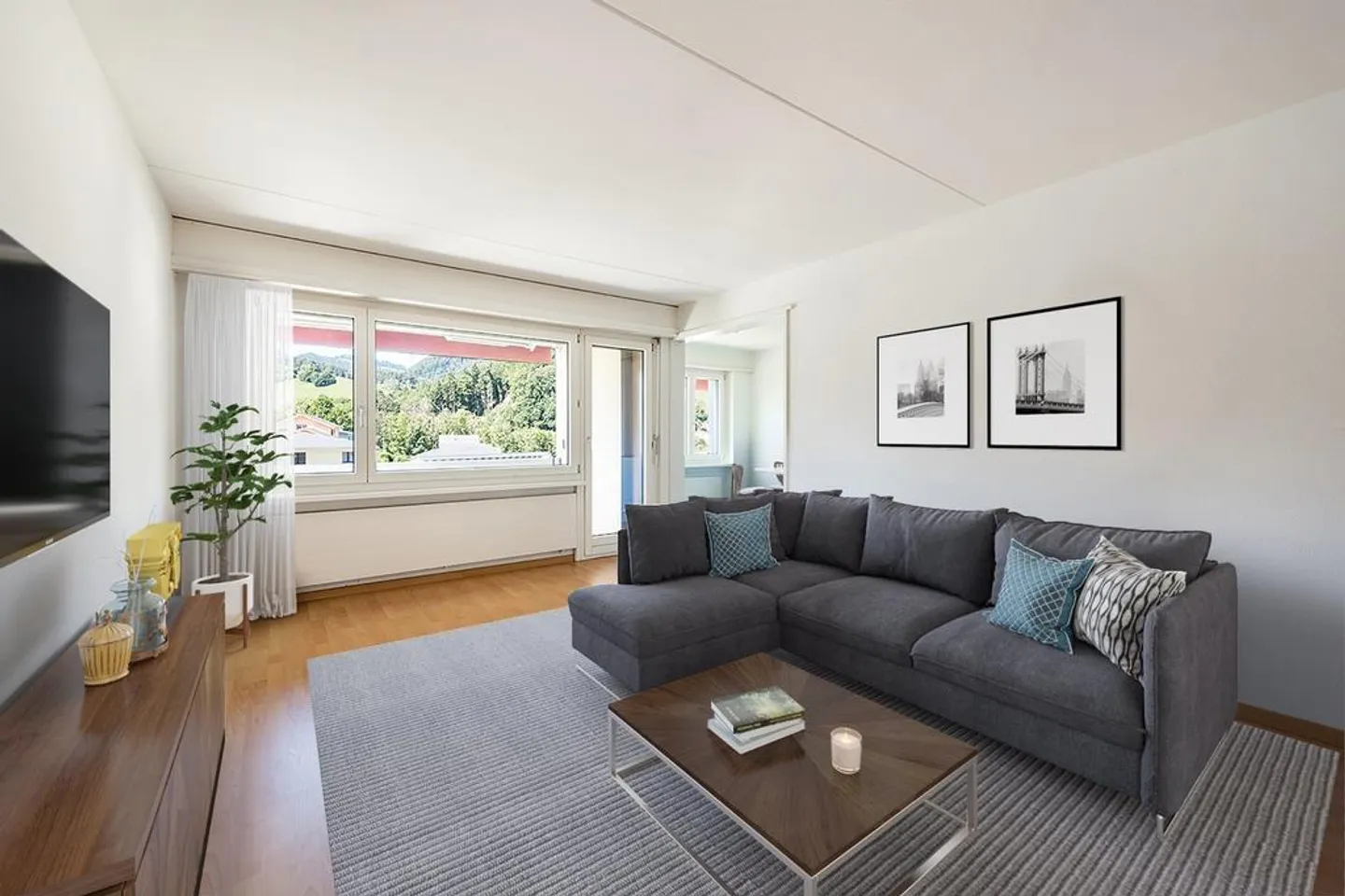 Modern 2.5 room apartment with balcony - Photo 2 of 7