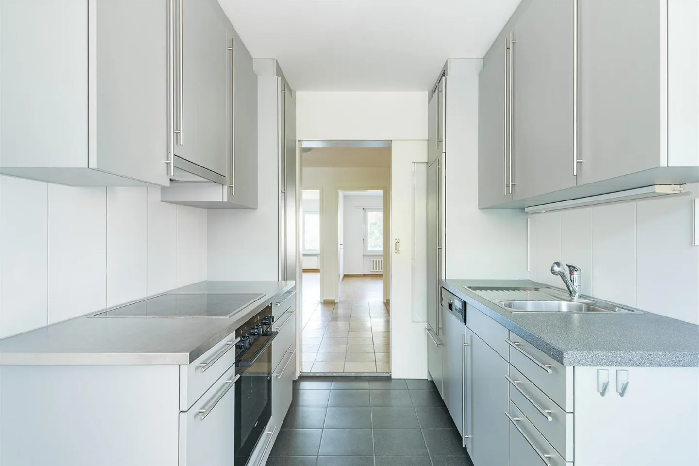 Ampio appartamento di 3,5 locali di circa 84m2 - Tranquillo - Vicino ai mezzi pubblici - Foto 5 di 9