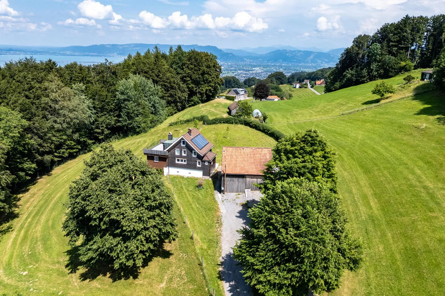 Traditional Appenzeller House in the Midst of Unique Countryside - Photo 1 of 32