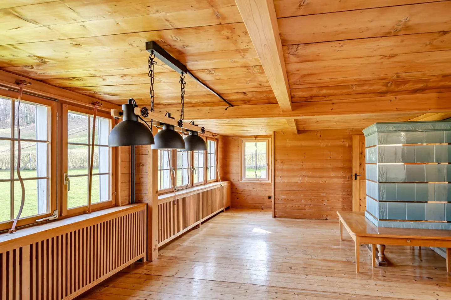 Traditional Appenzeller House in the Midst of Unique Countryside - Photo 10 of 32