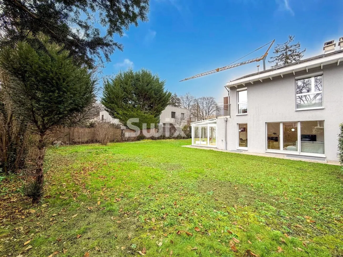 Contemporary House in Chêne-Bougeries - Photo 2 of 13