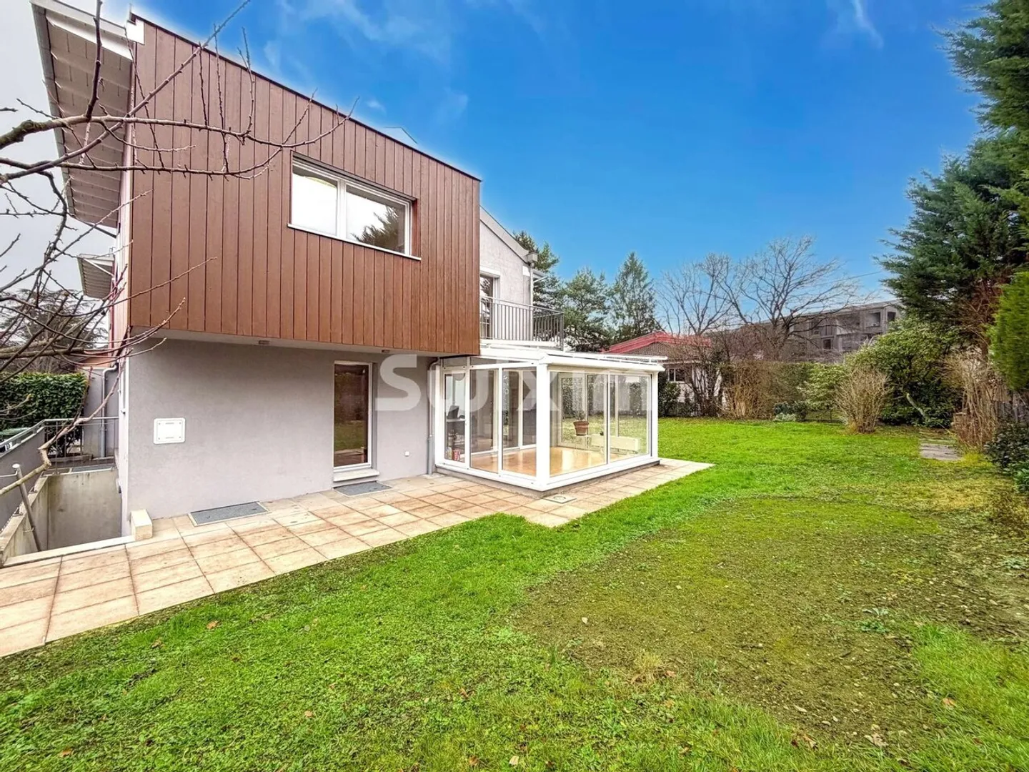 Contemporary House in Chêne-Bougeries - Photo 3 of 13