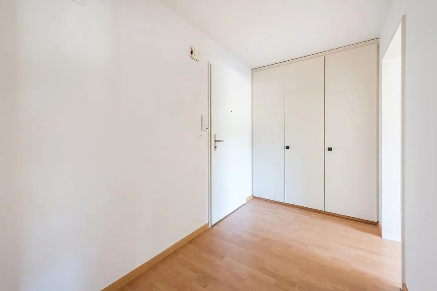 Modern 2.5 room apartment with balcony - Photo 4 of 7