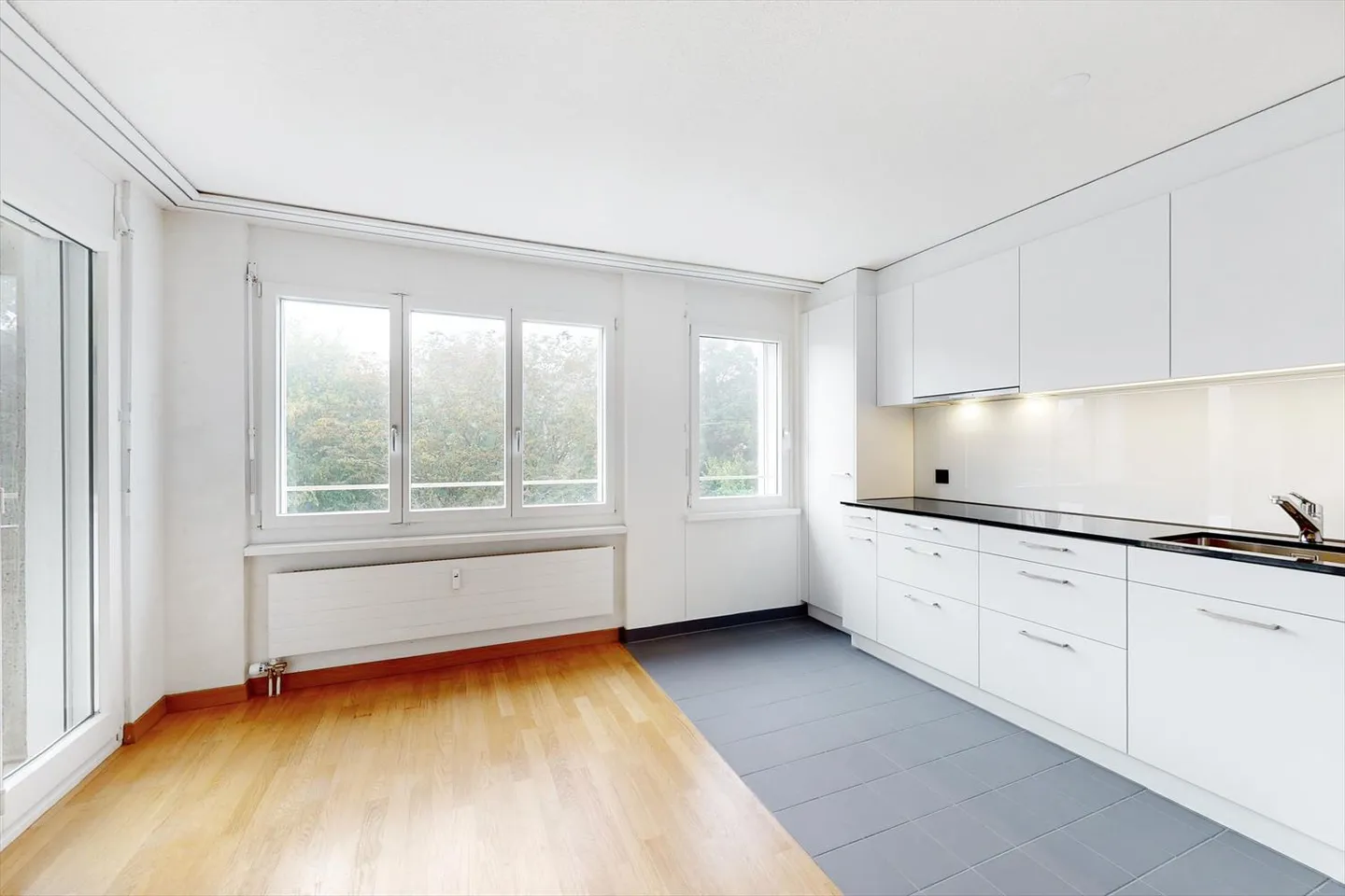 Cozy Apartment for a Small Family - Photo 5 of 8