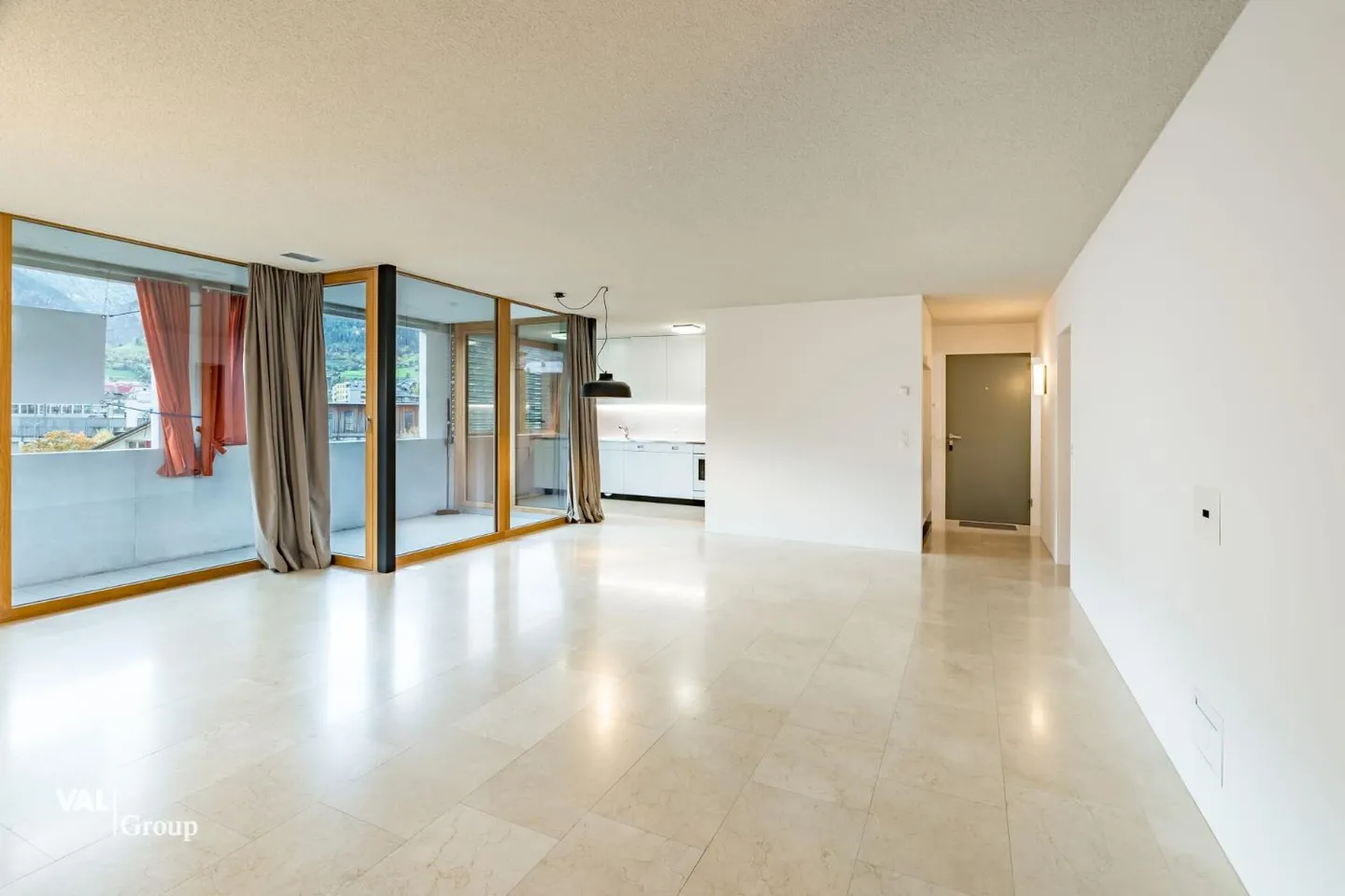 Appartement 4.5 pièces à Naters - élégance moderne, emplacement privilégié et vue imprenable - Photo 3 sur 13