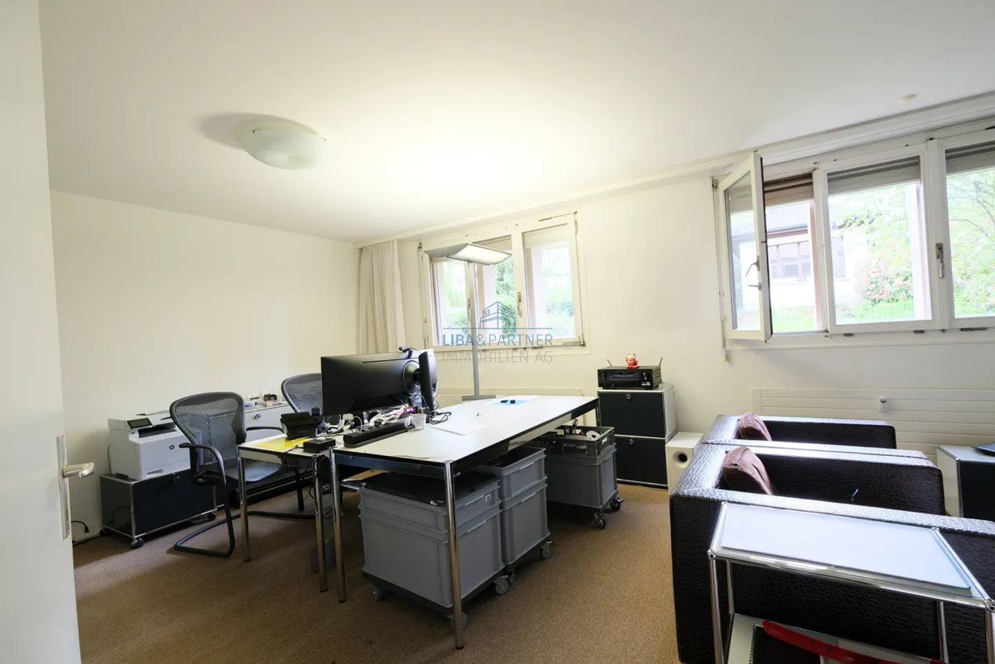 Helle Bürofläche mit Gartenblick - Foto 6 von 8