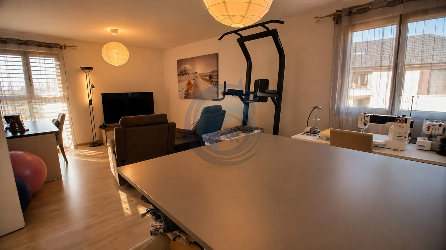 BEL DUPLEX D'ANGOLO DI 4,5 LOCALI CON TERRAZZA E GIARDINO PRIVATO - Foto 5 di 11