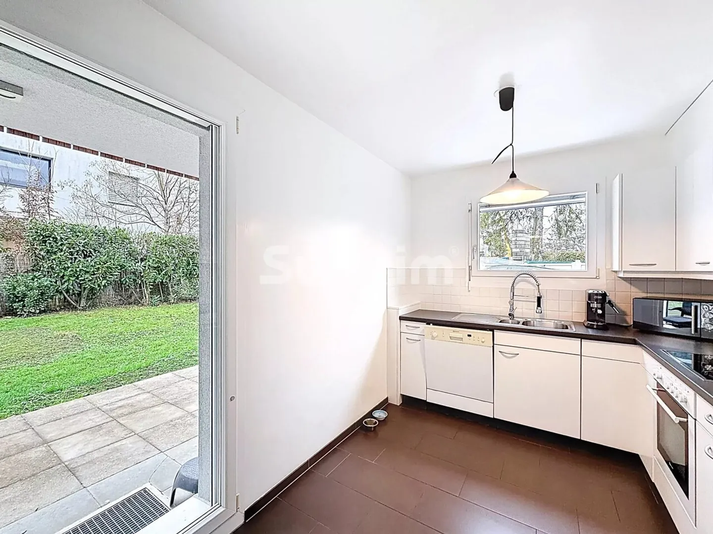 Contemporary House in Chêne-Bougeries - Photo 9 of 13