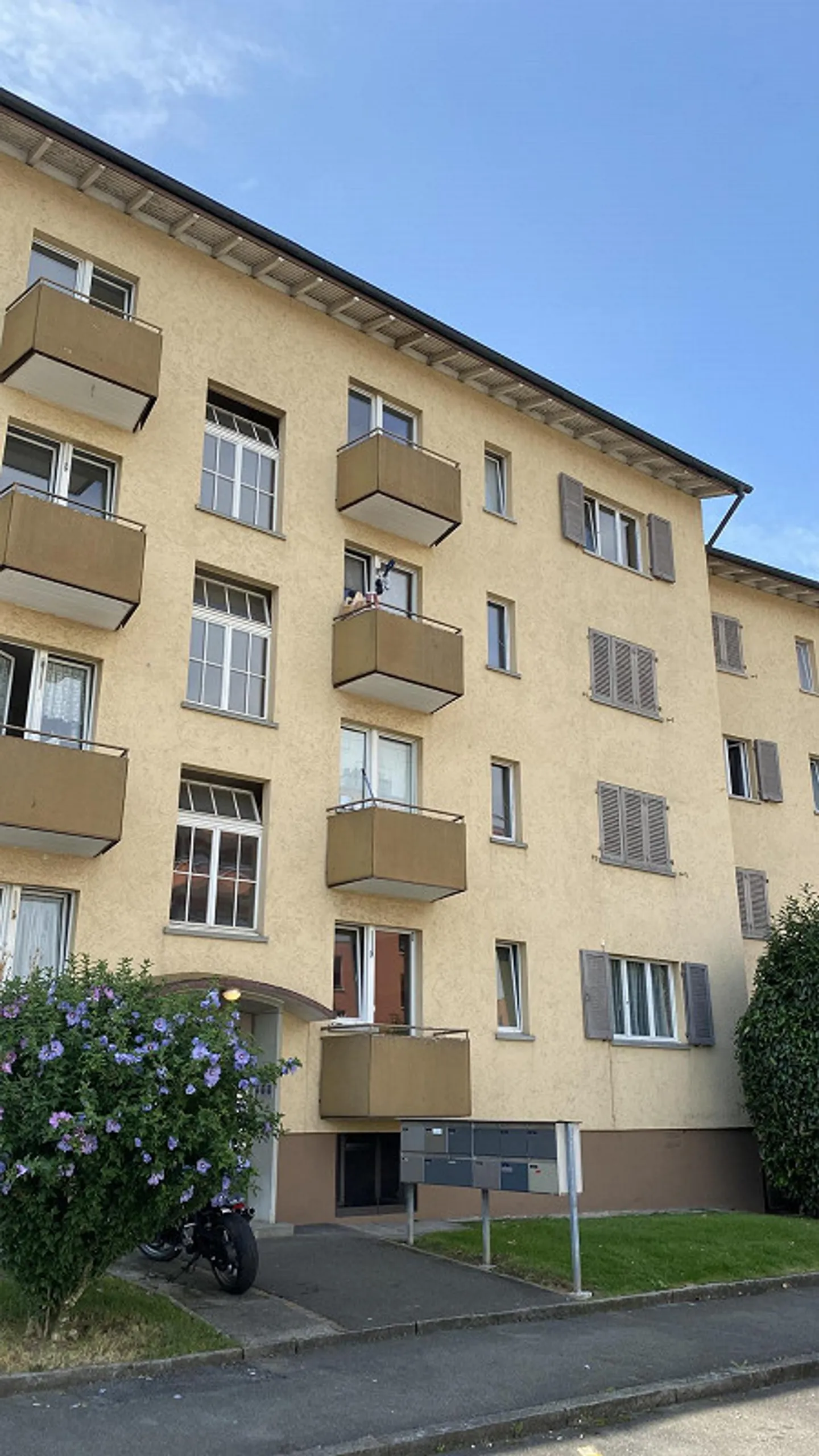 Appartamento temporaneo di 3,5 stanze in affitto a Schlieren - Foto 1 di 7