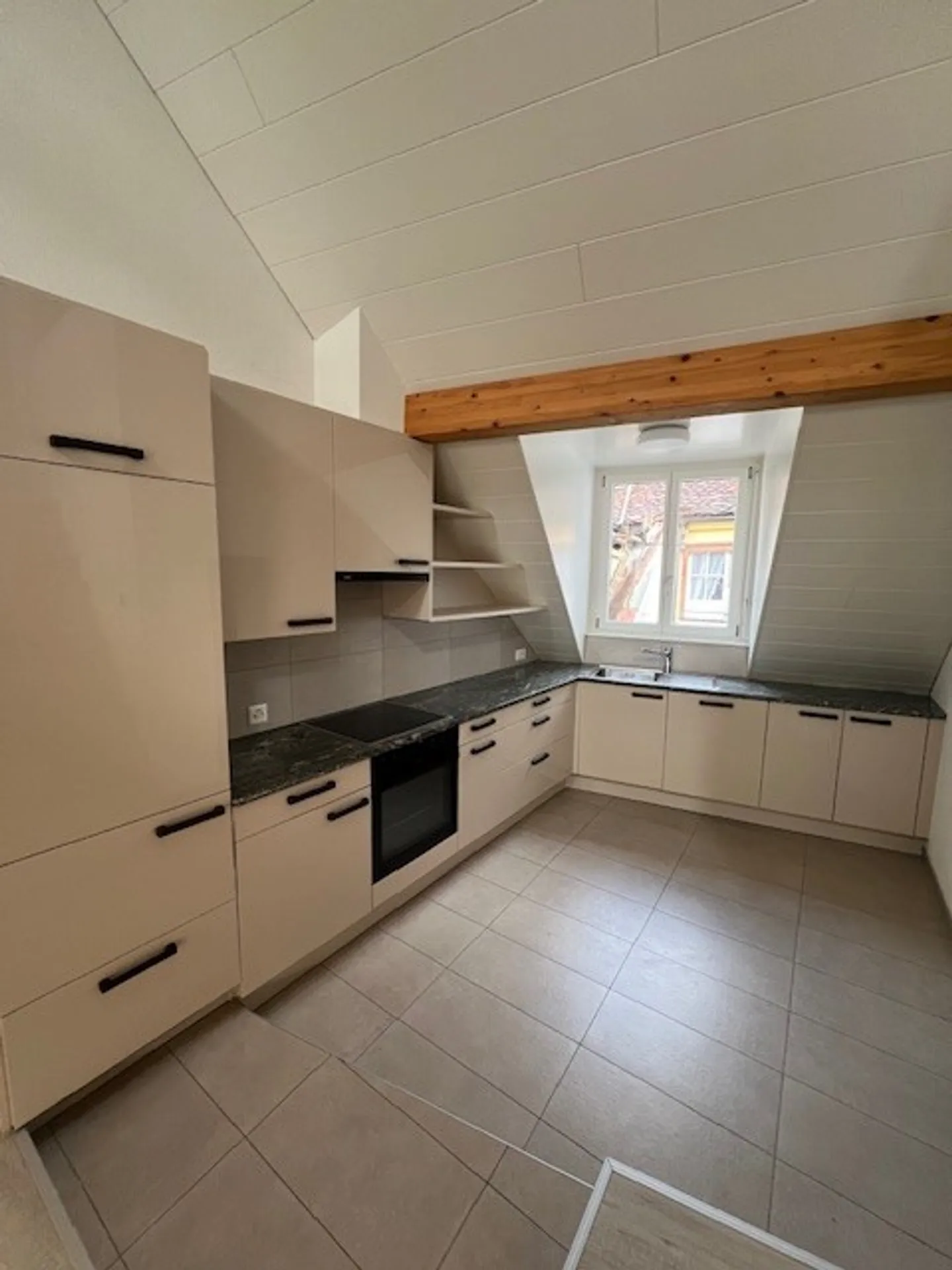 Appartamento 2.5 stanze - Foto 3 di 8