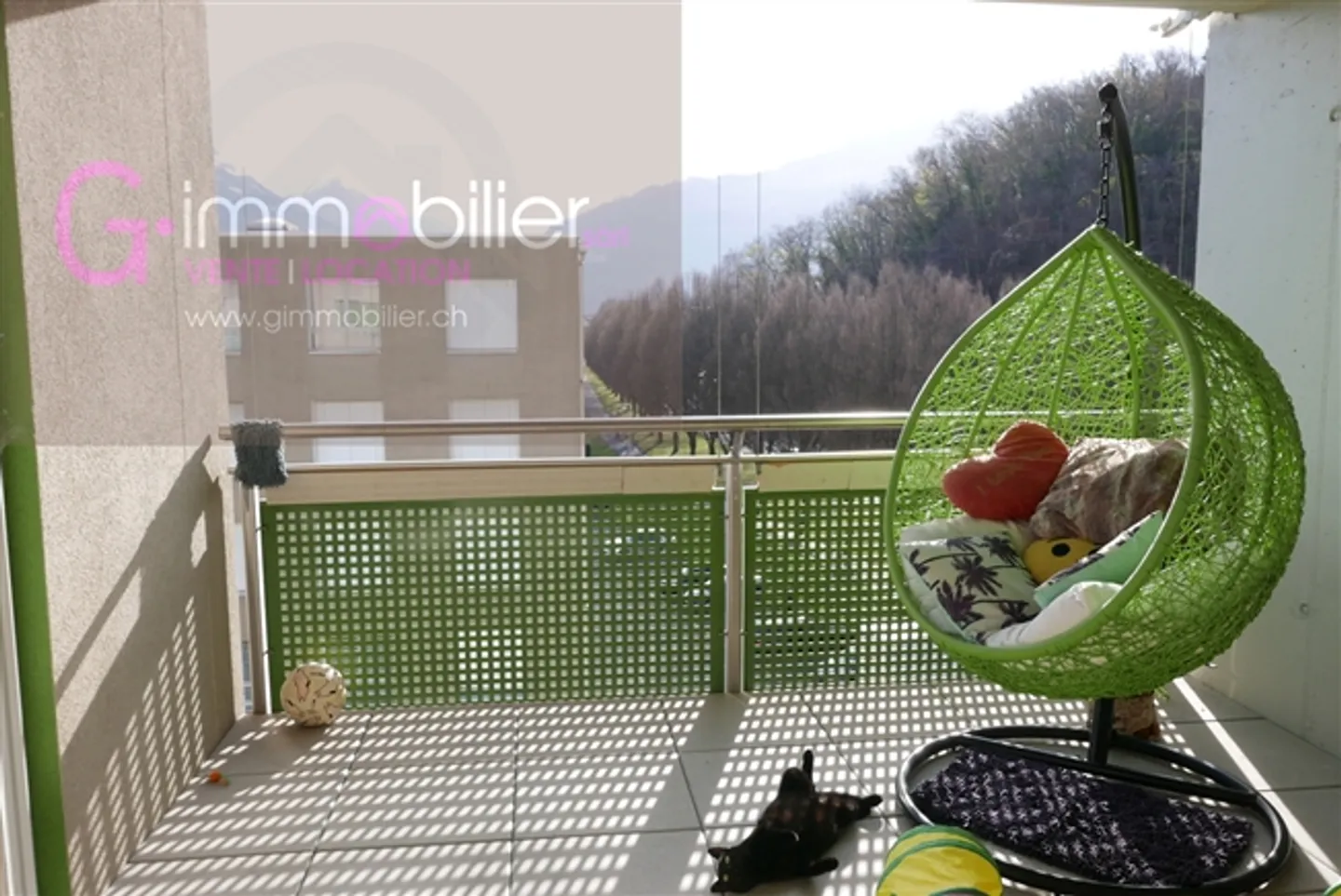 Collombey, votre attique de 3,5 pièces vous attend au 4ème étage - Photo 4 sur 11