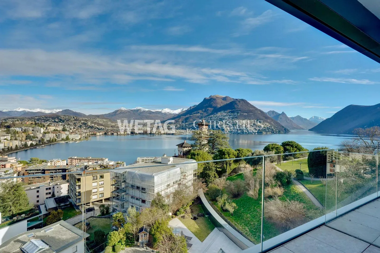 Modern penthouse apartment for sale in Lugano-Paradiso with stunning lake view, also ideal as a second home. - Photo 1 of 13