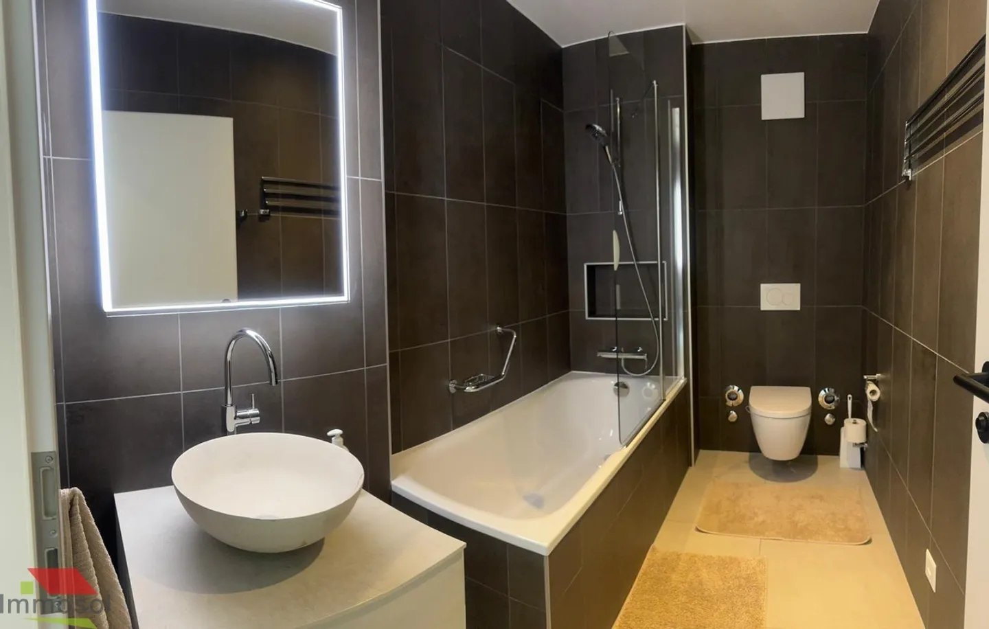 Zu vermieten - Charmante möblierte 2,5-Zimmer-Wohnung mit Balkon - Foto 2 von 6