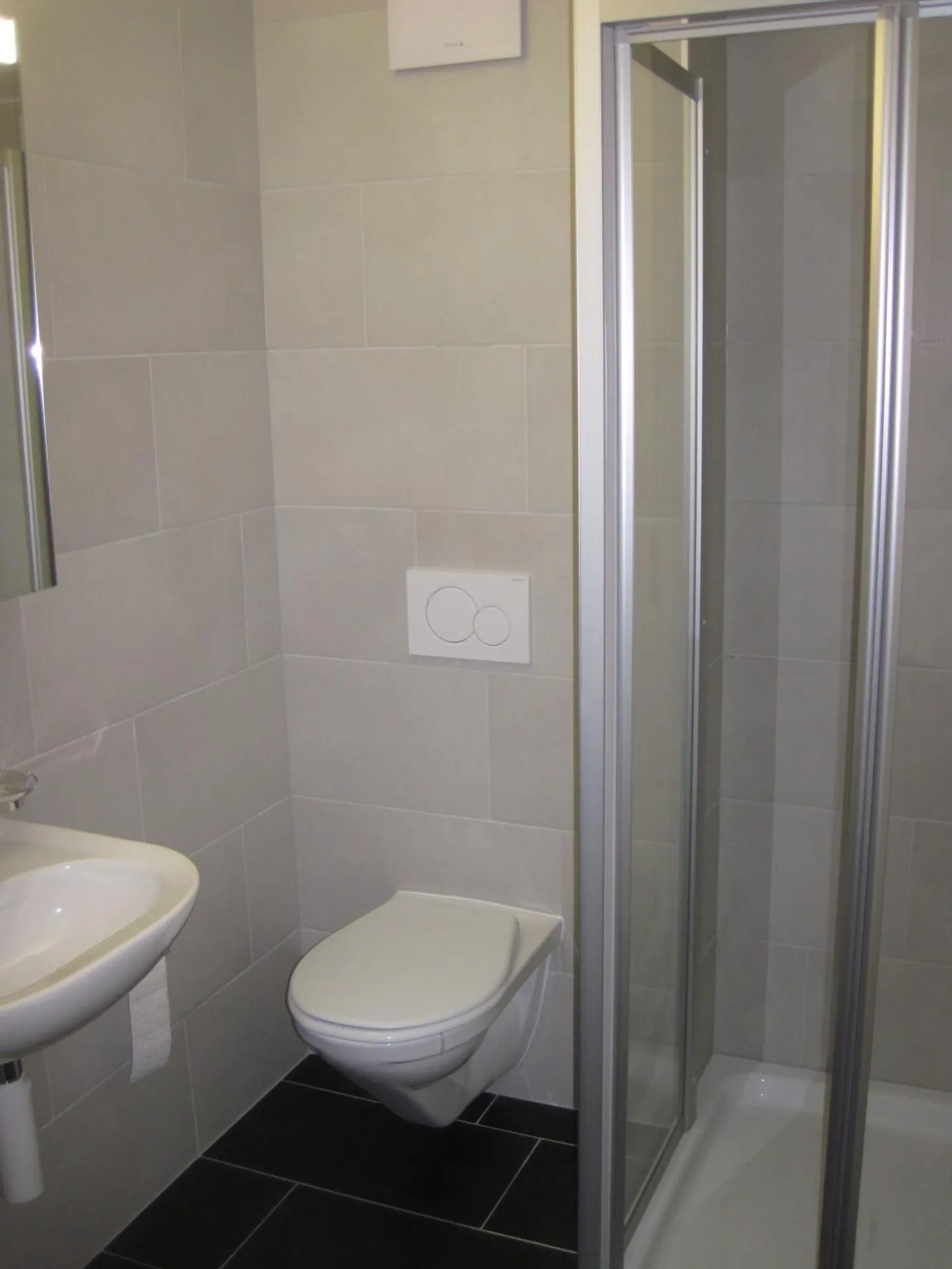 Ampio appartamento di 5 stanze - Foto 5 di 7