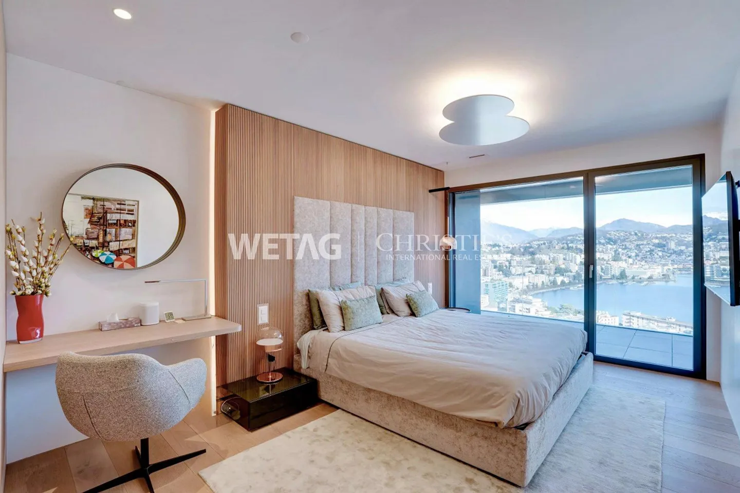 Modern penthouse apartment for sale in Lugano-Paradiso with stunning lake view, also ideal as a second home. - Photo 5 of 13