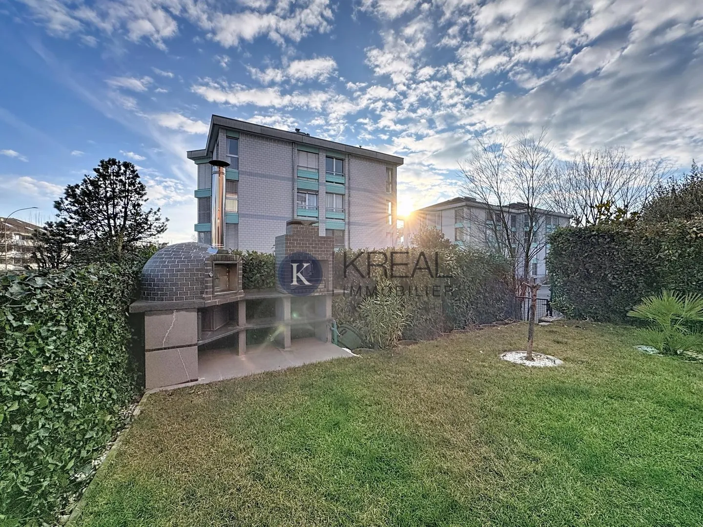 Geräumige 4.5-Zimmer-Wohnung mit eigenem Garten und Terrasse: hell und renoviert! - Foto 13 von 13