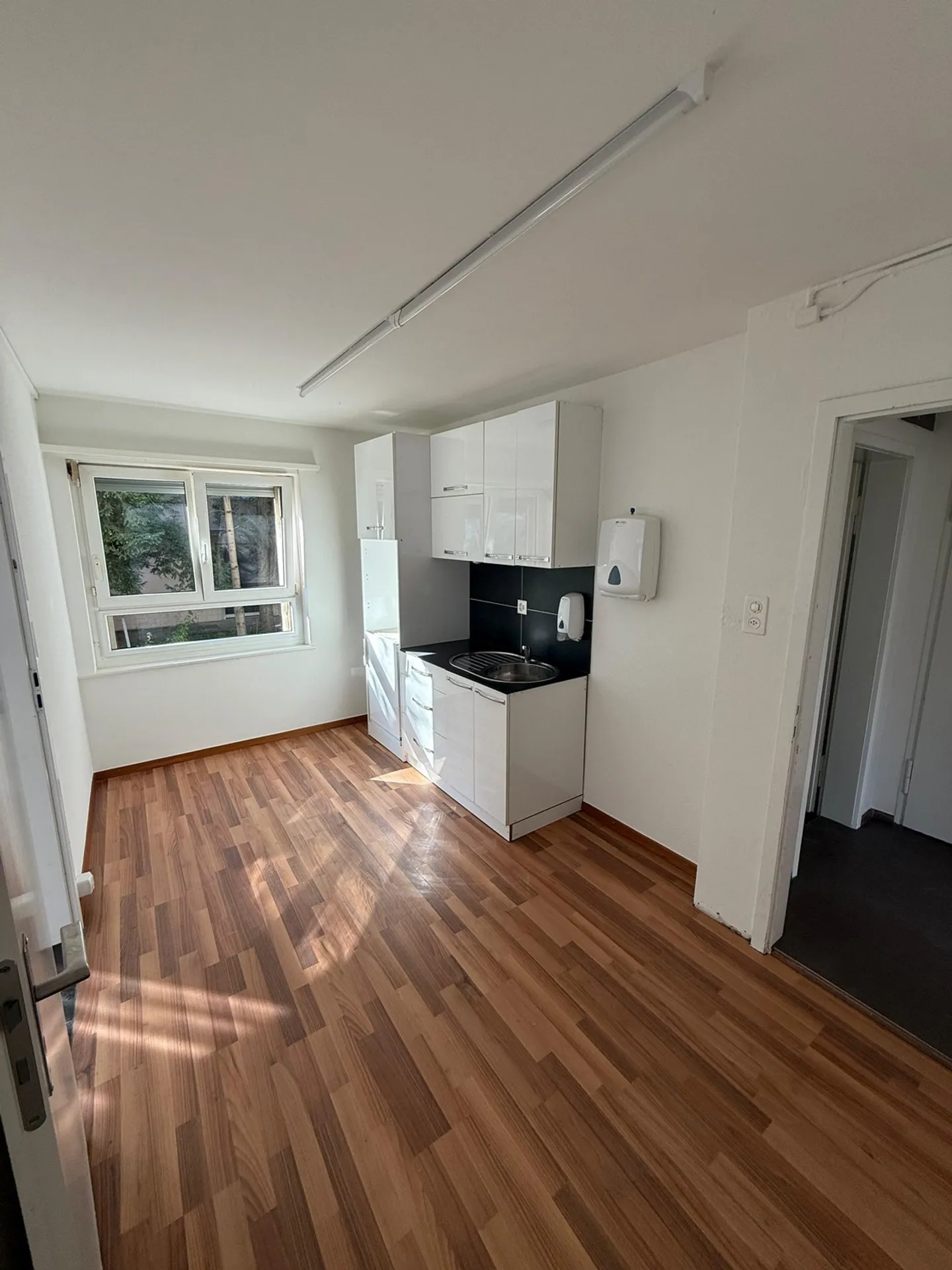 Ufficio a Glattbrugg – disponibile per affitto su appuntamento - Foto 5 di 8