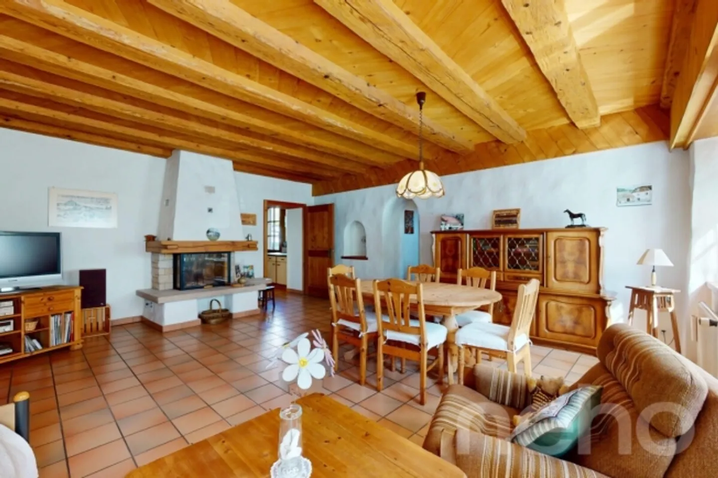 «Magnifica fattoria con fienile convertibile e terreno edificabile a Court» - Foto 5 di 13