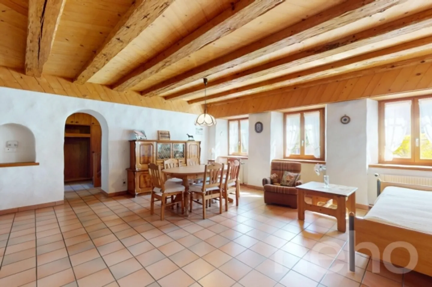 «Magnifica fattoria con fienile convertibile e terreno edificabile a Court» - Foto 12 di 13